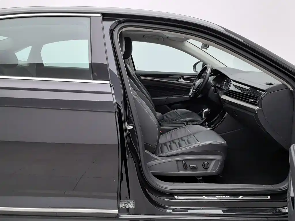 Volkswagen Passat — миниатюра 23