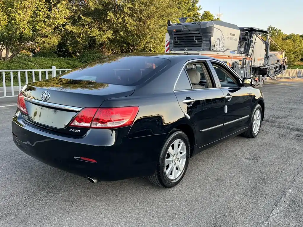 Toyota Camry — миниатюра 11
