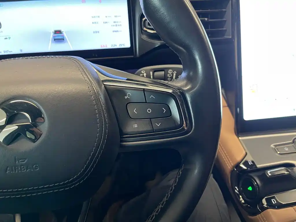 NIO ES6 — миниатюра 19