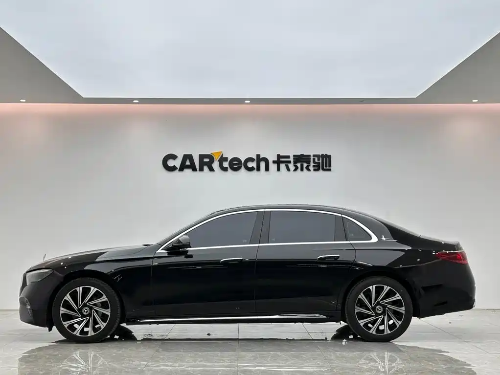 Mercedes-Benz E-Class — миниатюра 2