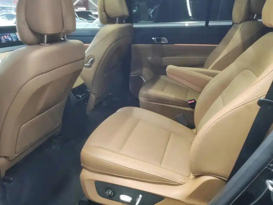 Li Auto Li ONE — миниатюра 11