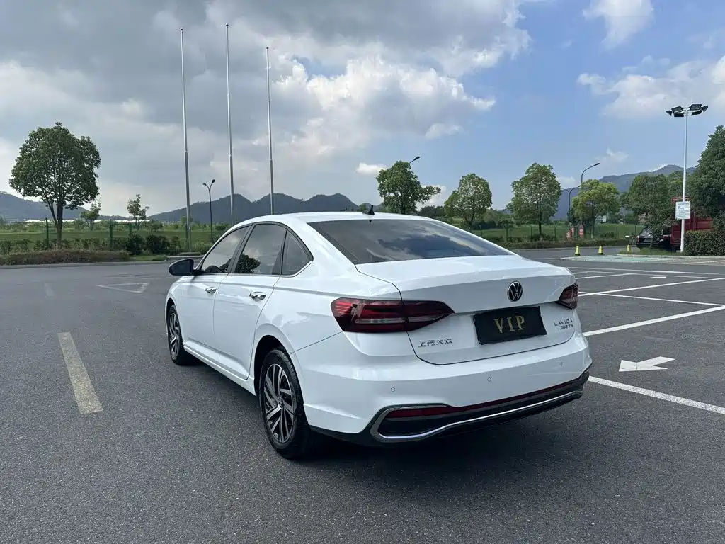 Volkswagen Lavida — миниатюра 7