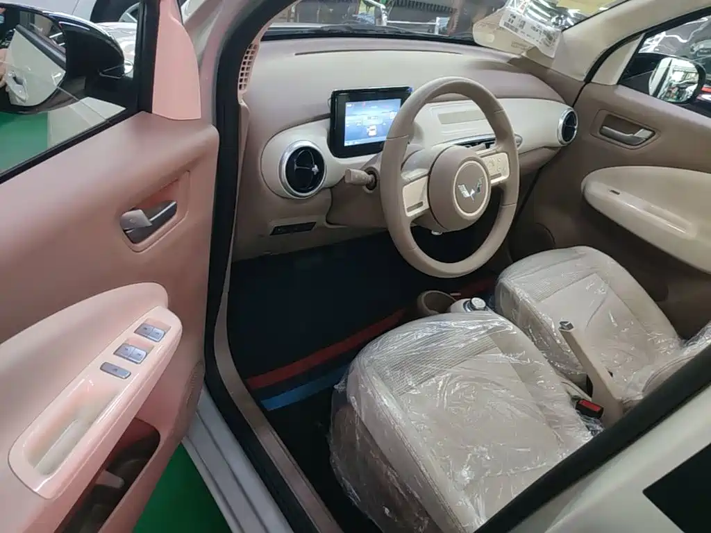 Wuling MINIEV — миниатюра 16