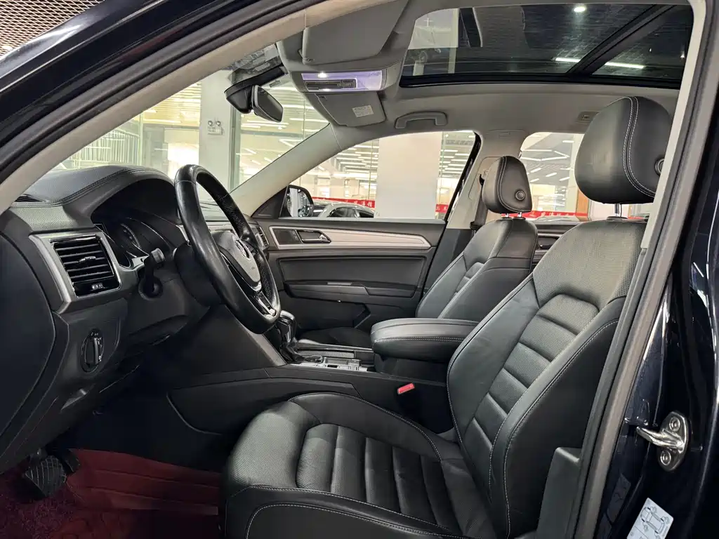 Volkswagen Teramont — миниатюра 8