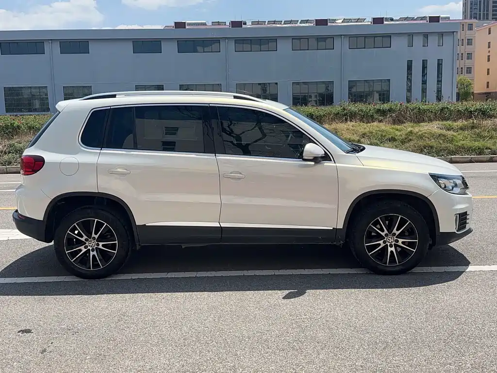 Volkswagen Tiguan 300TSI Auto 2WD Luxury Edition, фото 4