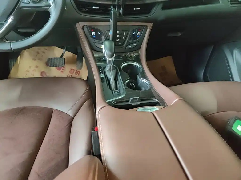 Buick Envision Plus — миниатюра 14