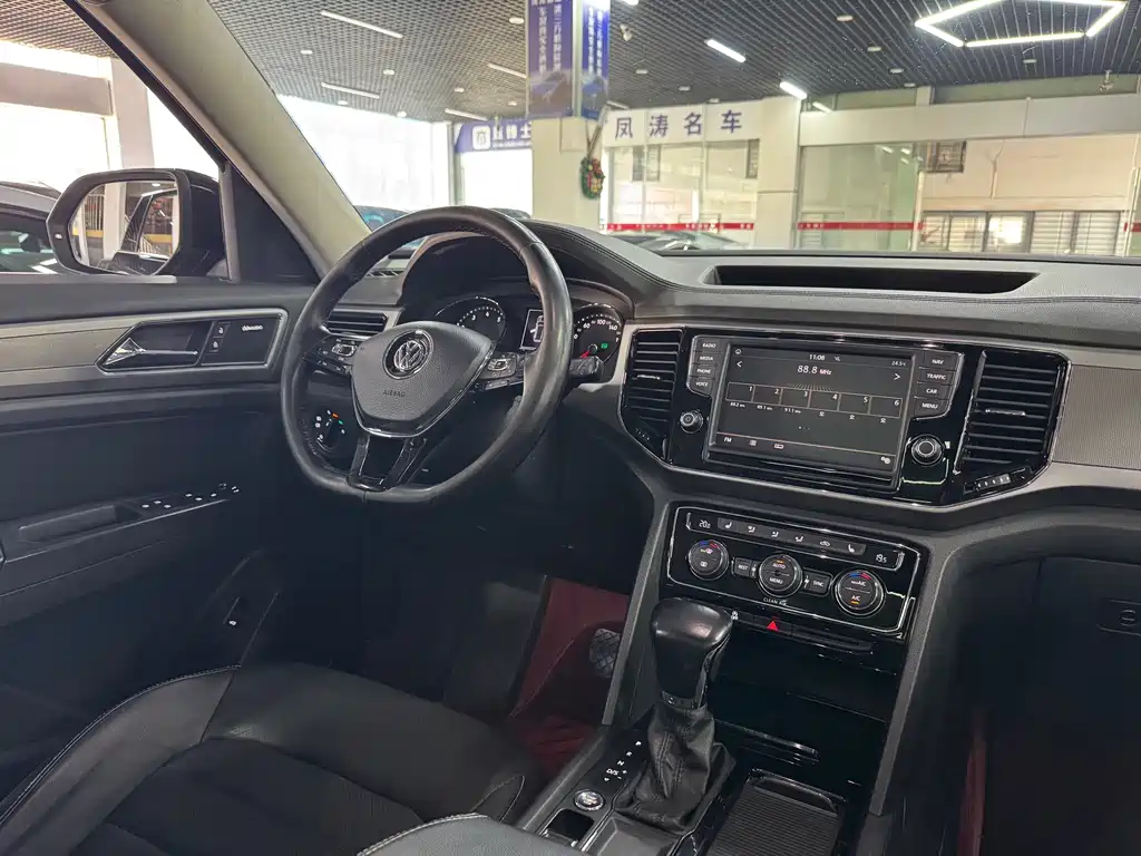 Volkswagen Teramont — миниатюра 13