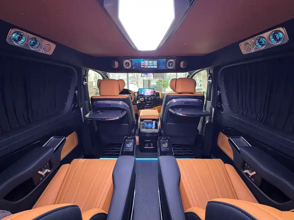 Toyota HiAce 2026 3.5L AT