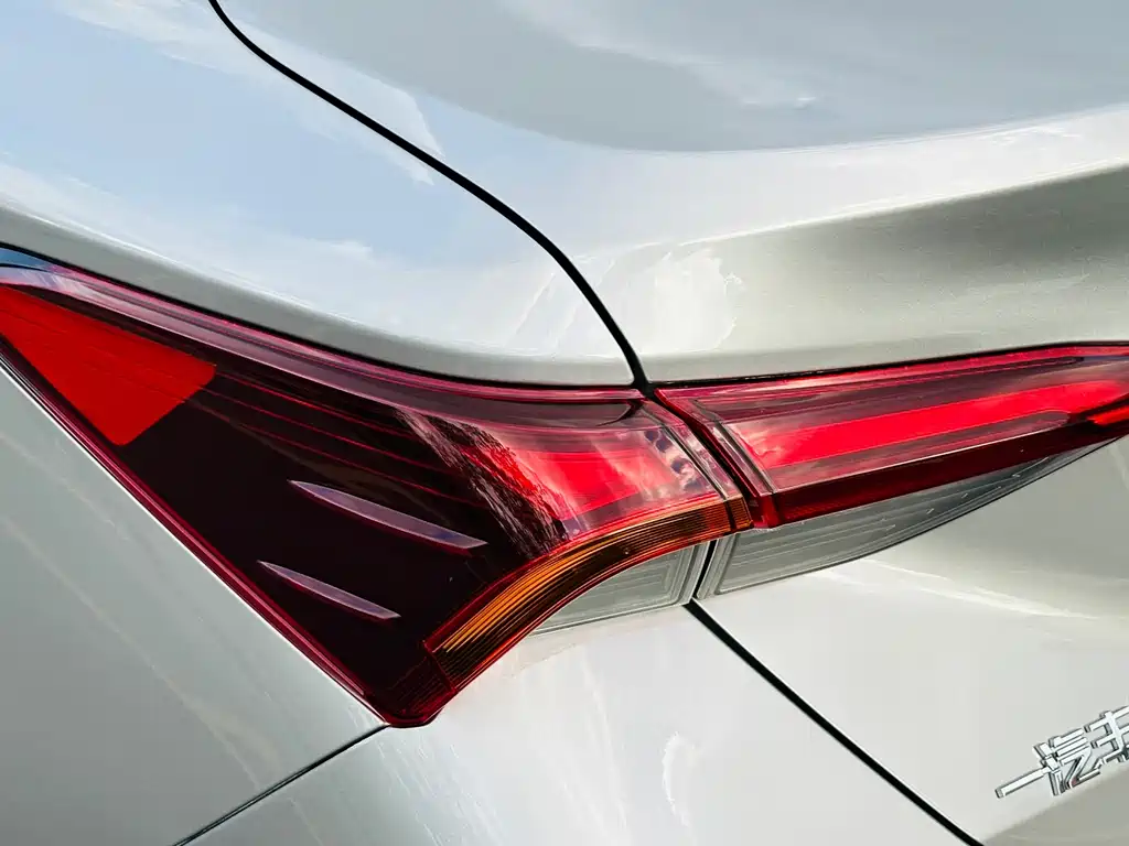 Toyota Avalon — миниатюра 7