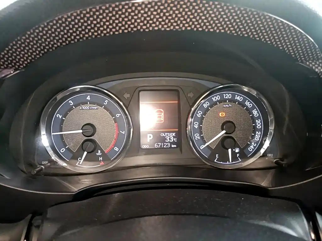 Toyota Corolla — миниатюра 12