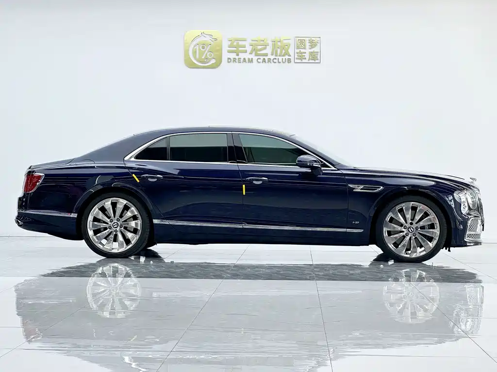 Bentley Flying Spur — миниатюра 7