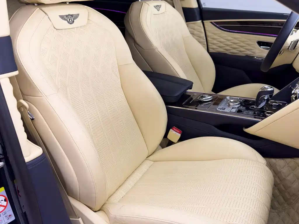 Bentley Flying Spur — миниатюра 13