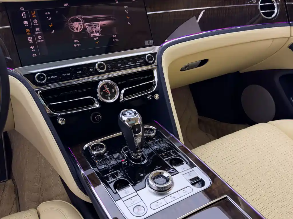 Bentley Flying Spur — миниатюра 20