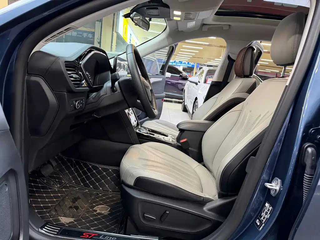 Ford Escape — миниатюра 9