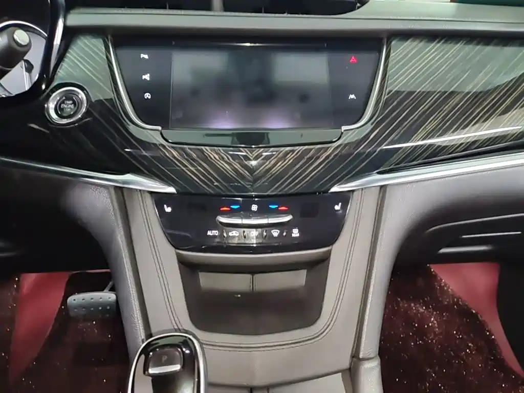 Cadillac XT6 — миниатюра 13