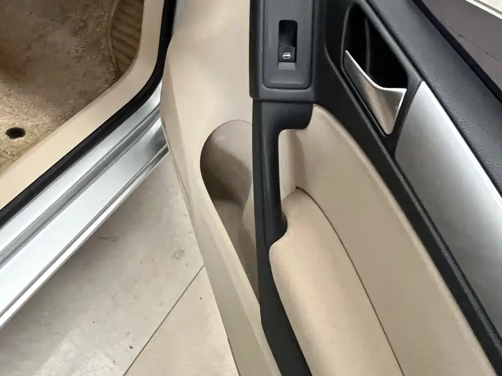 Volkswagen Golf — миниатюра 11
