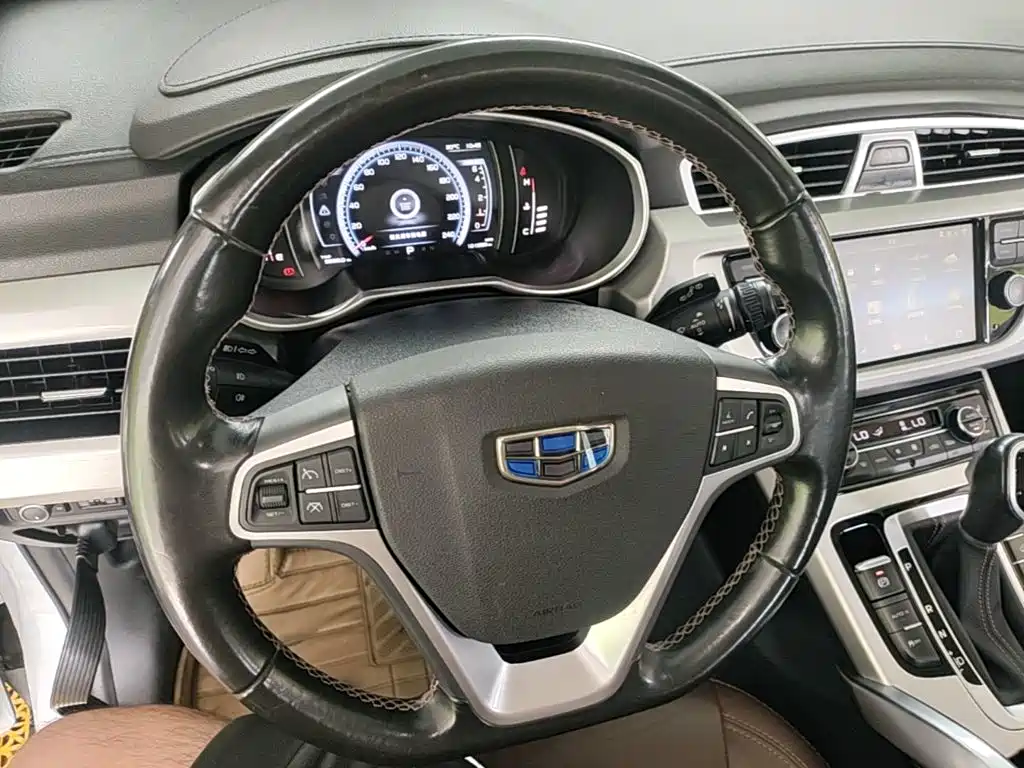 Geely Boyue — миниатюра 11