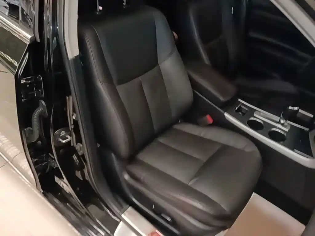 Nissan Teana — миниатюра 25