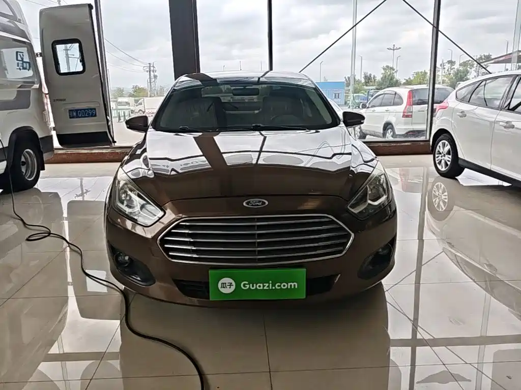 Ford Escort — миниатюра 3