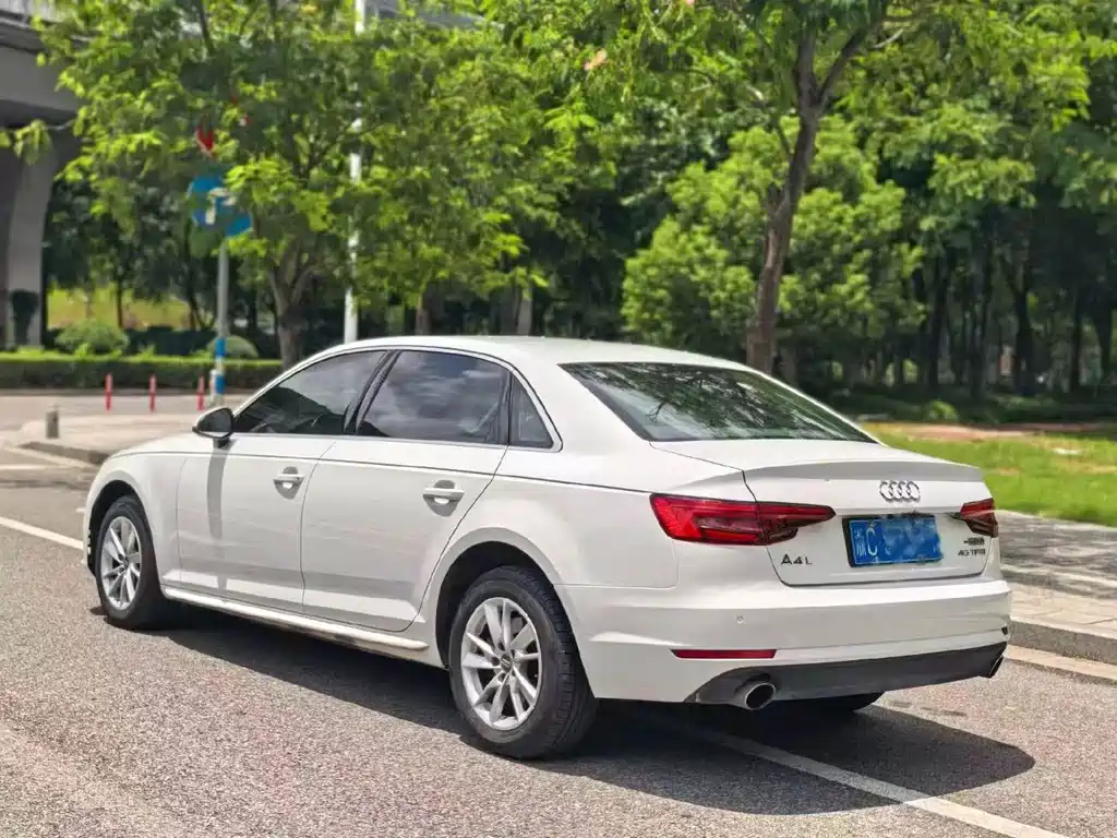 Audi A4L — миниатюра 7