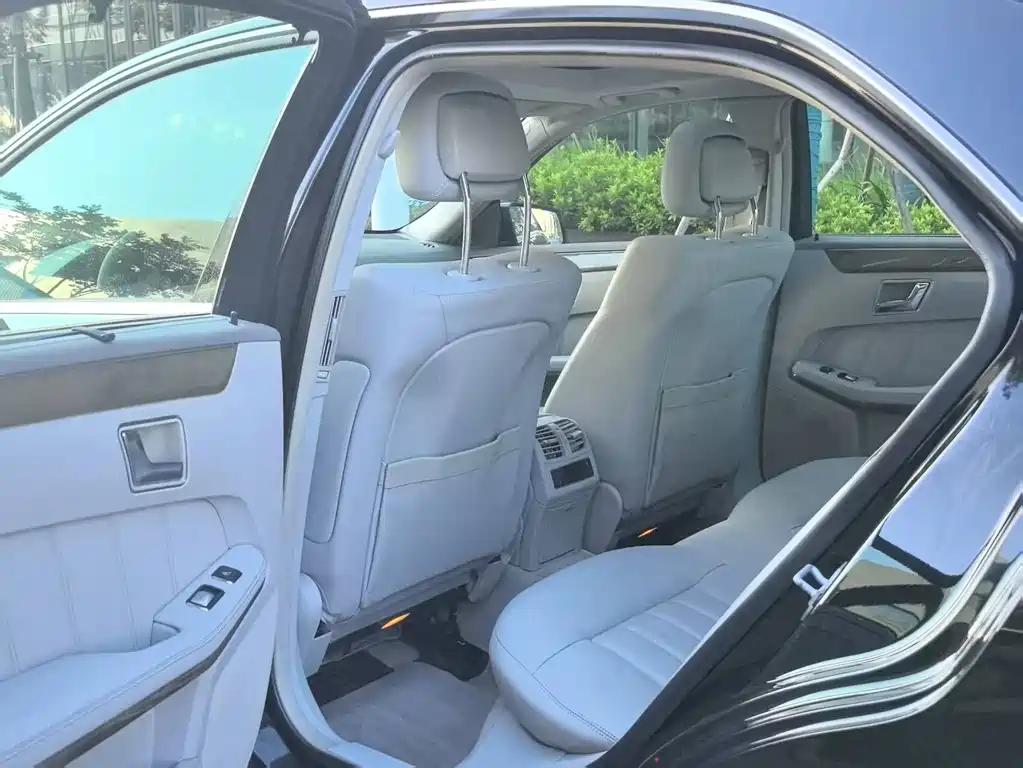 Mercedes-Benz E-Class (Import) E 300 Fashion Type Luxury Edition, фото 5