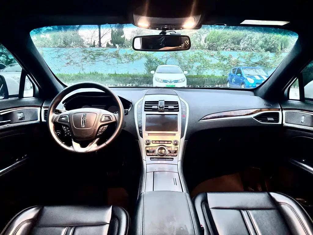 Lincoln MKZ — миниатюра 11