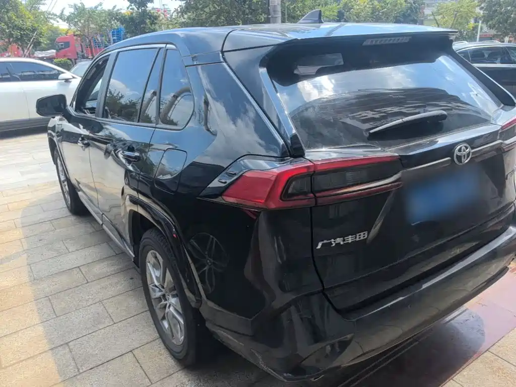 Toyota Wildlander — миниатюра 5