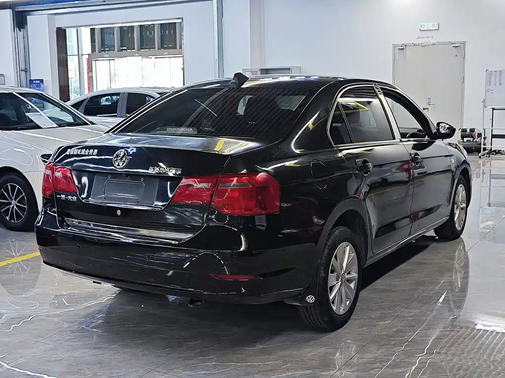 Volkswagen Jetta — миниатюра 5