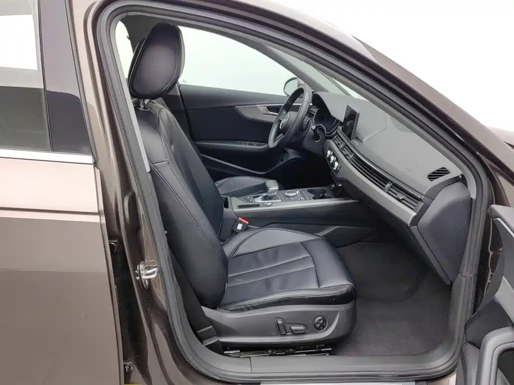 Audi A4L — миниатюра 23