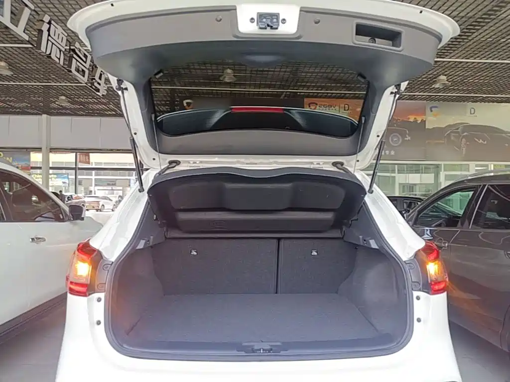 Nissan Qashqai — миниатюра 19
