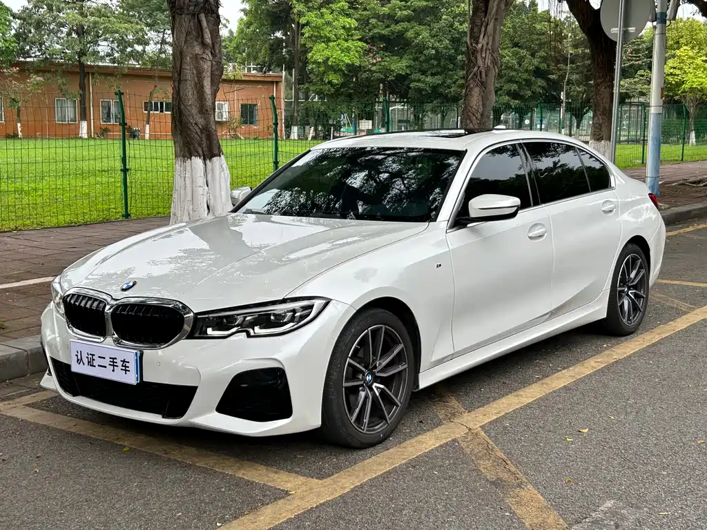 BMW 3 Series 2021