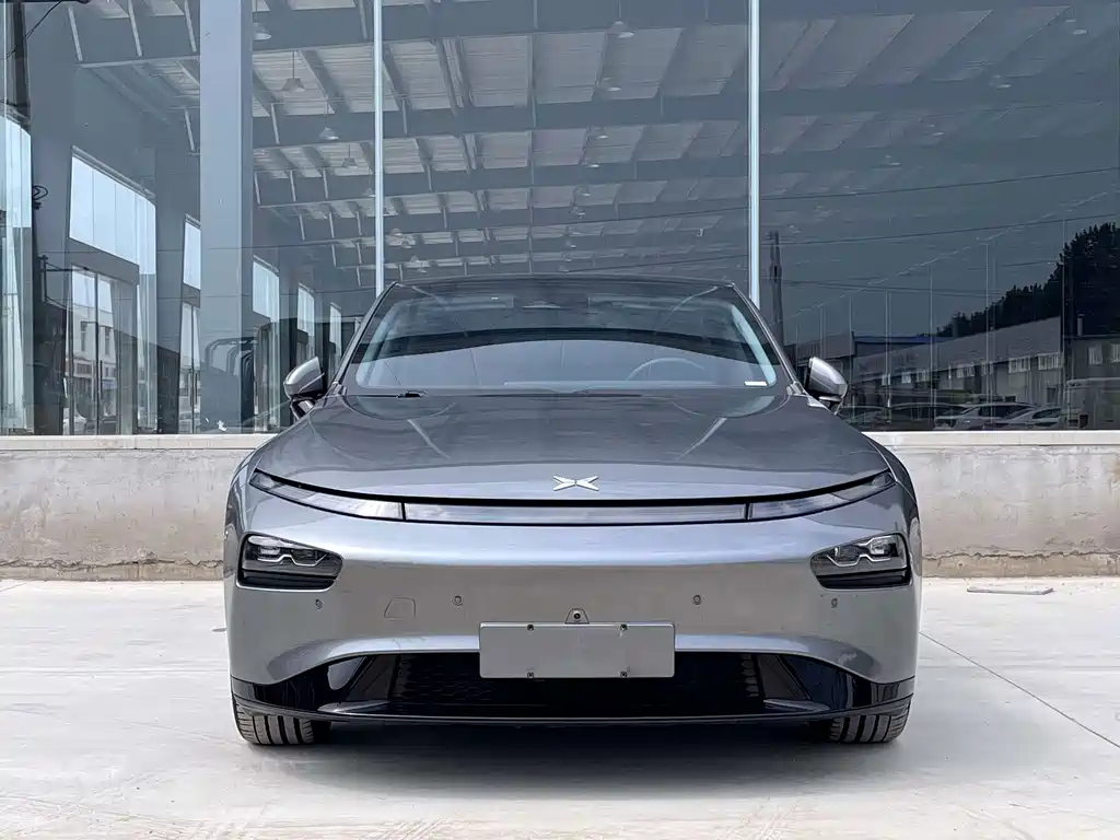 XPeng P7 — миниатюра 2