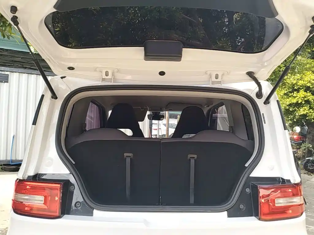 Wuling MINIEV — миниатюра 19