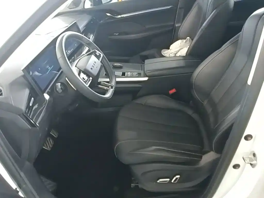 Roewe RX5 eMAX — миниатюра 15