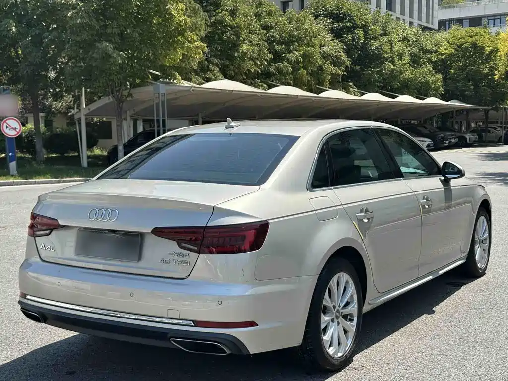 Audi A4L — миниатюра 5