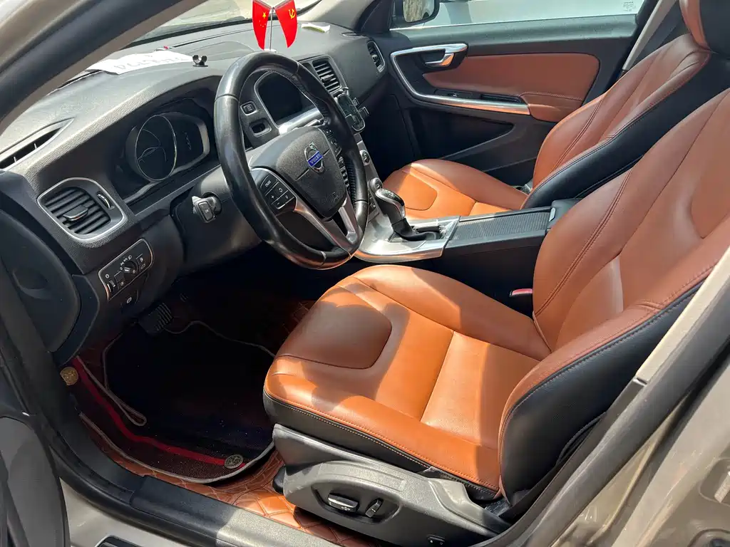 Volvo S60 — миниатюра 4