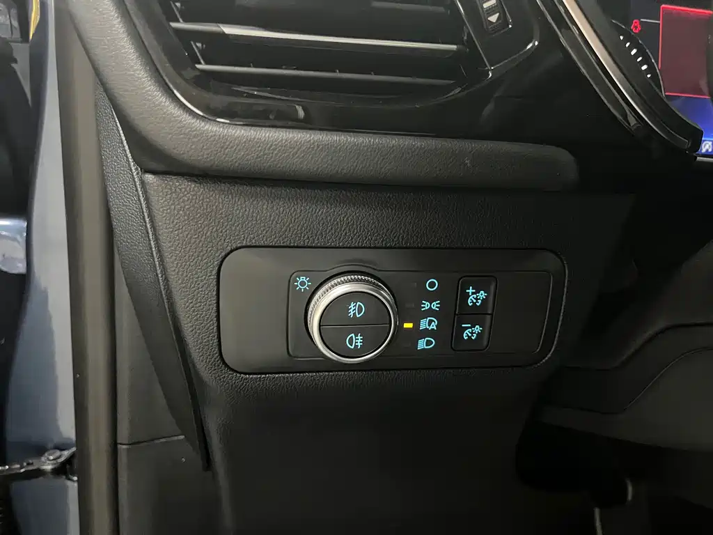 Ford Escape — миниатюра 13