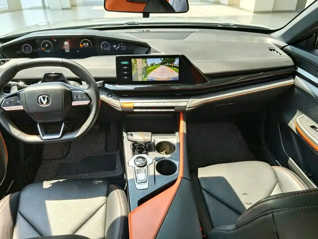 Changan UNI-V — миниатюра 7