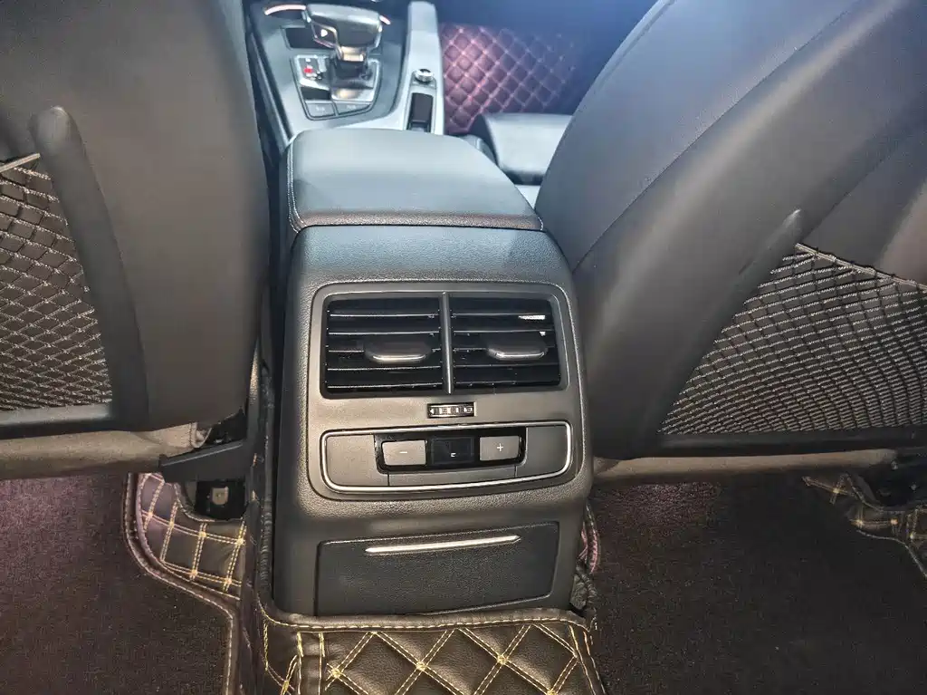 Audi A4L — миниатюра 12