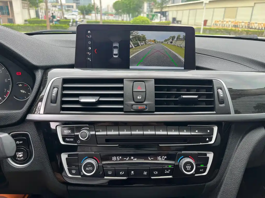 BMW 3 Series — миниатюра 14