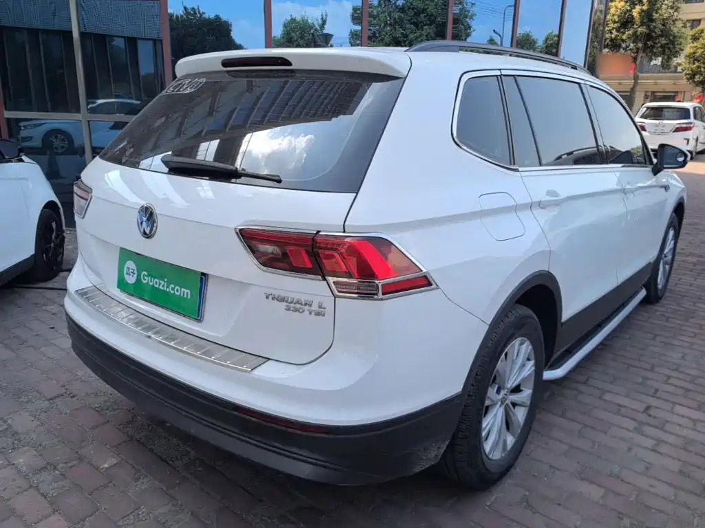 Volkswagen Tiguan L L 2017 330TSI AT