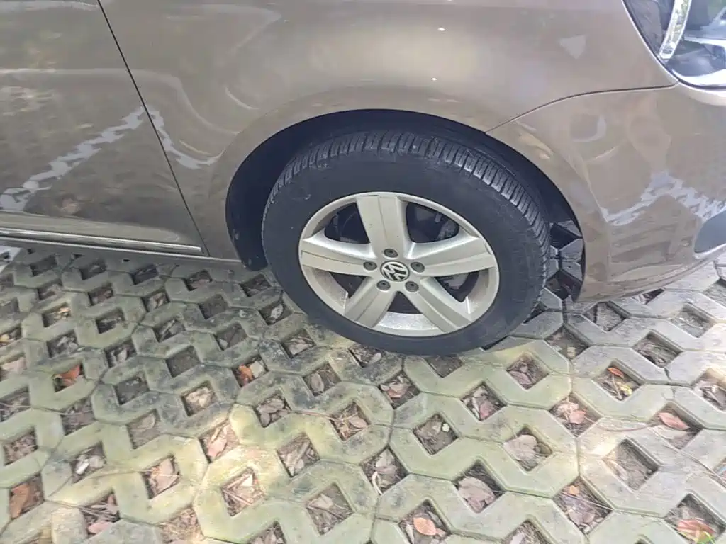 Volkswagen Touran — миниатюра 12
