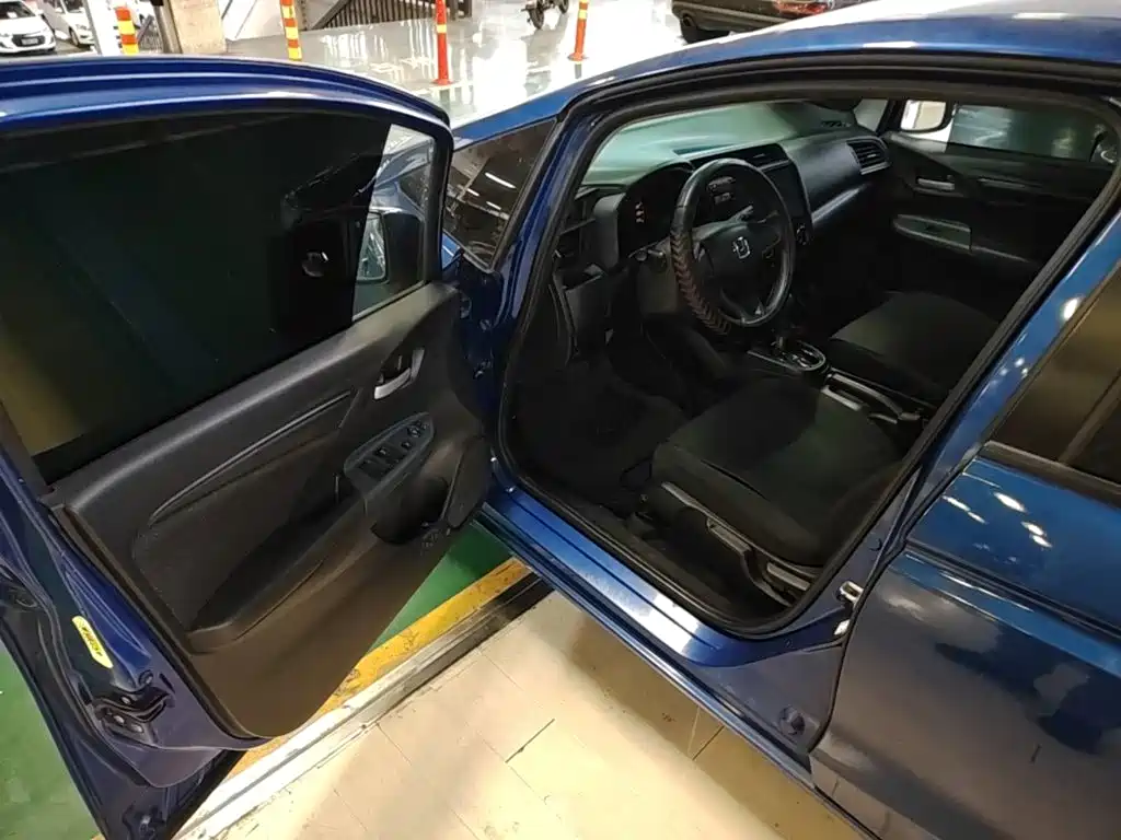 Honda Fit — миниатюра 16