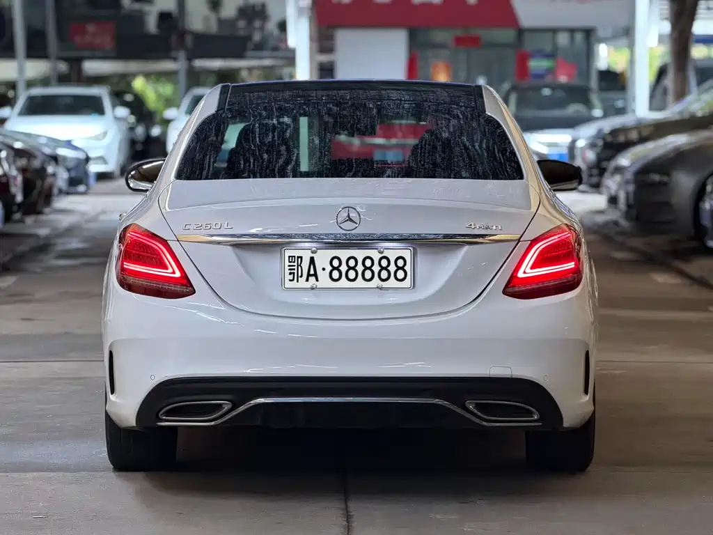 Mercedes-Benz C-Class — миниатюра 5
