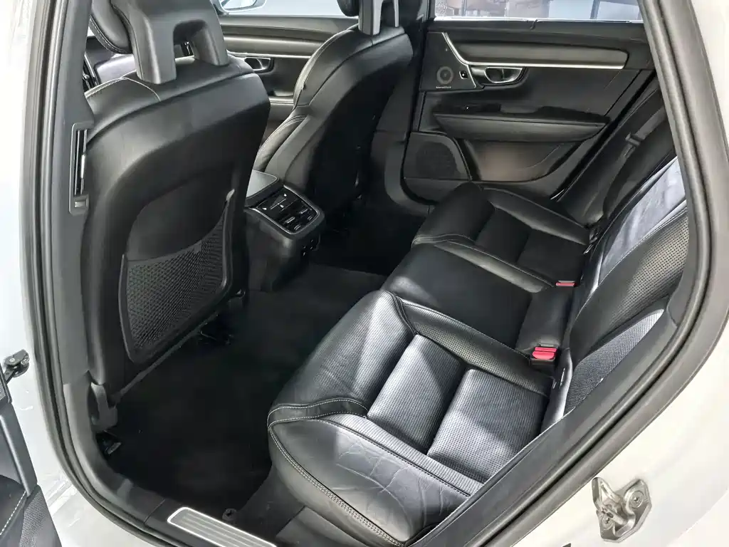 Volvo V90 — миниатюра 20