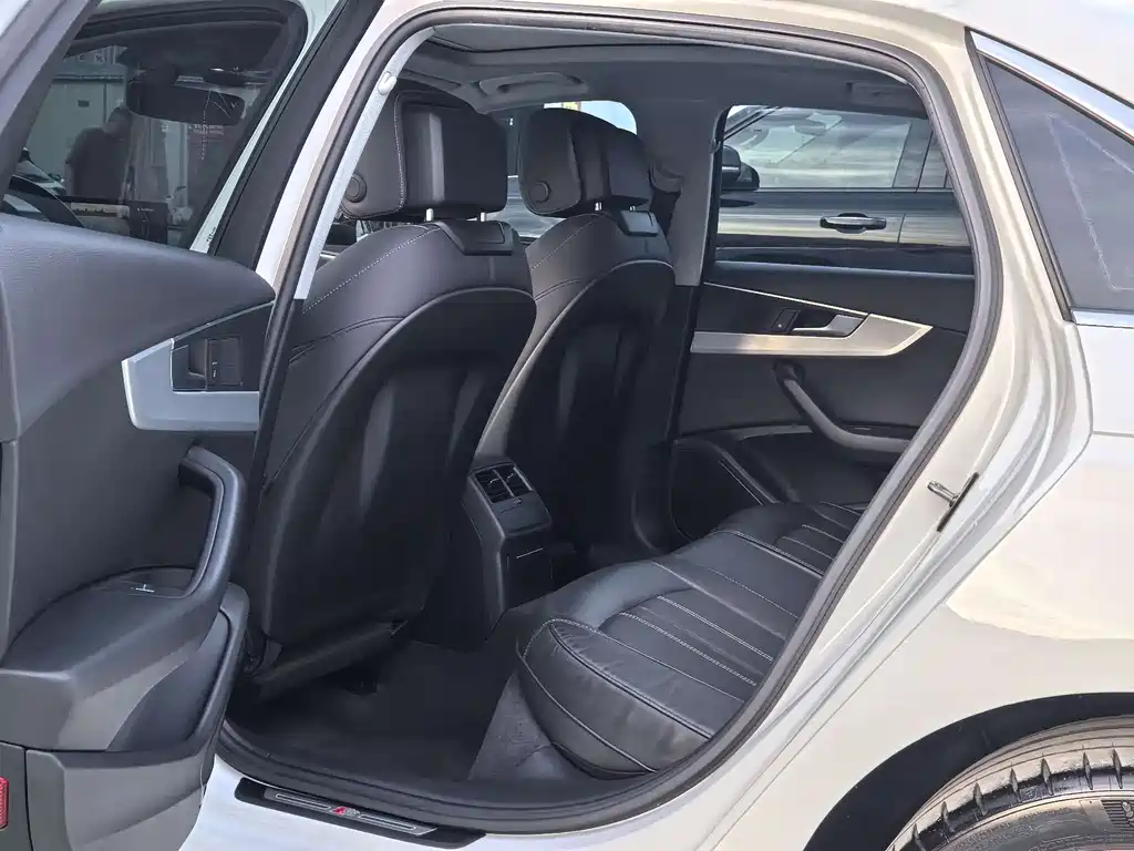 Audi A4L 2020 40 TFSI Fashion