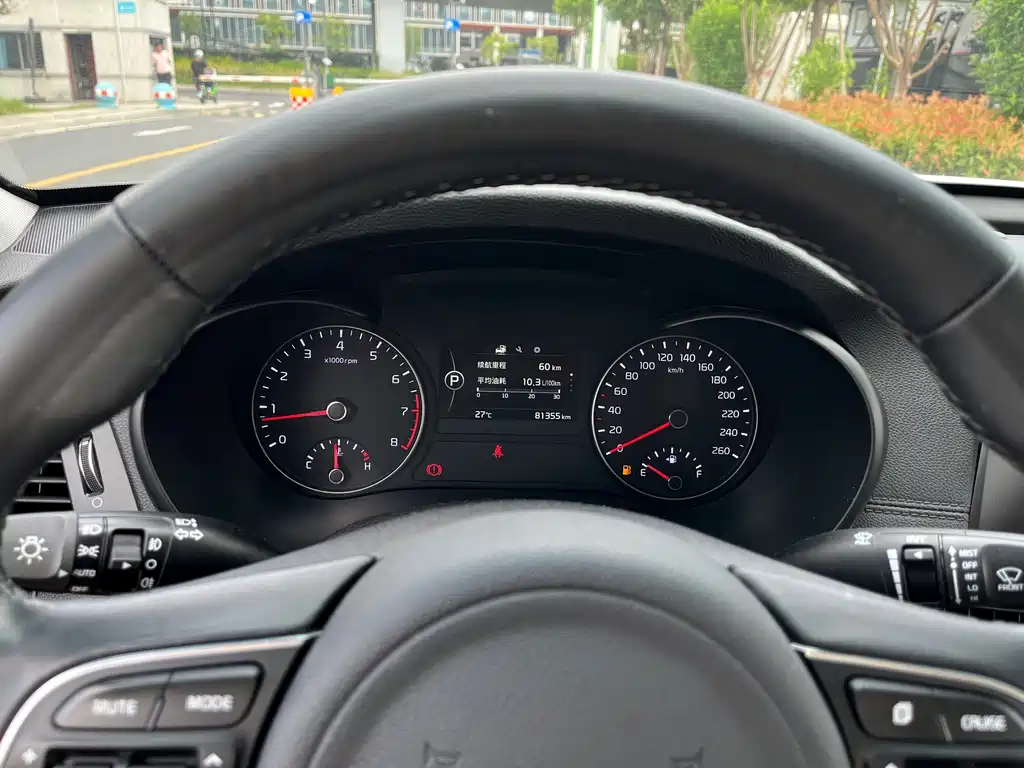Kia K5 — миниатюра 9