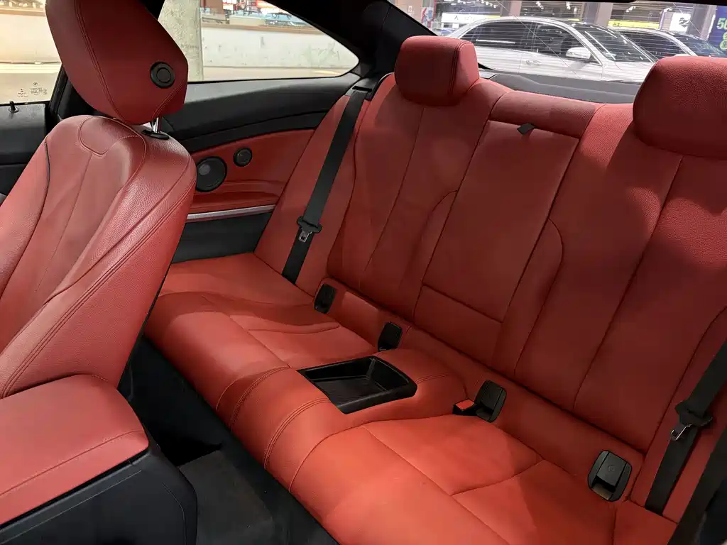 BMW 4 Series — миниатюра 8