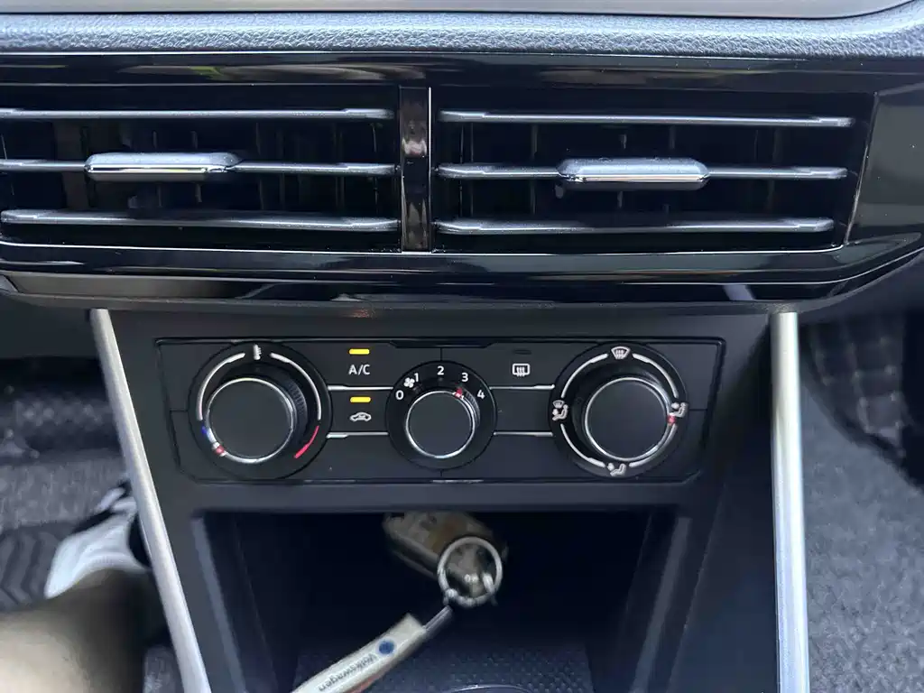 Volkswagen Polo — миниатюра 13