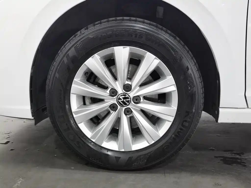 Volkswagen Lavida — миниатюра 17